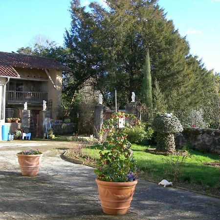 Sous La Glycine Bed & Breakfast Mielan Luaran gambar