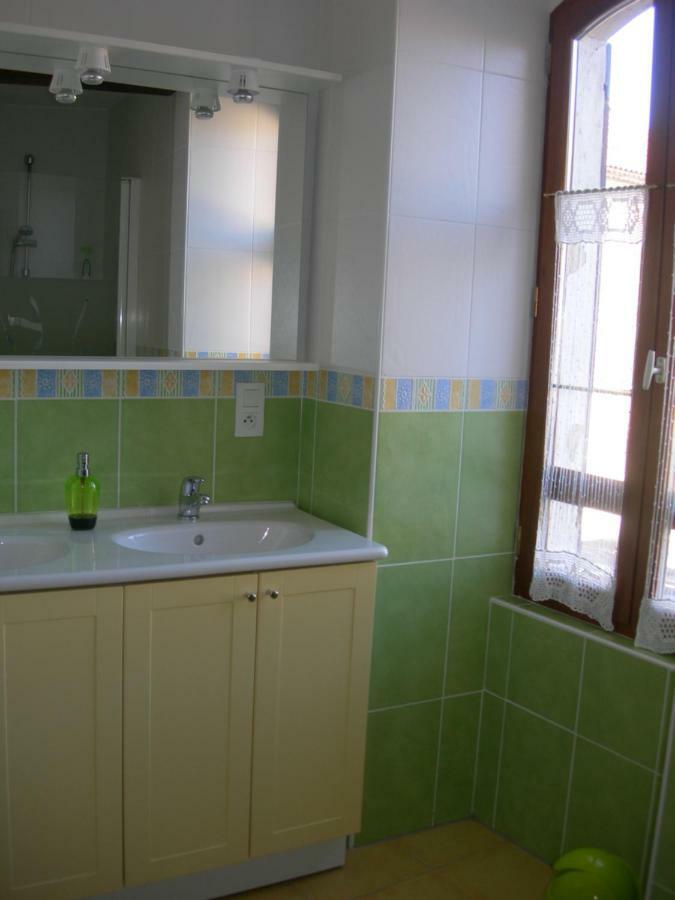 Sous La Glycine Bed & Breakfast Mielan Luaran gambar
