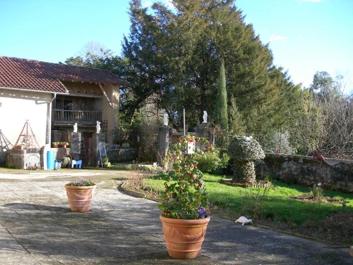 Sous La Glycine Bed & Breakfast Mielan Luaran gambar