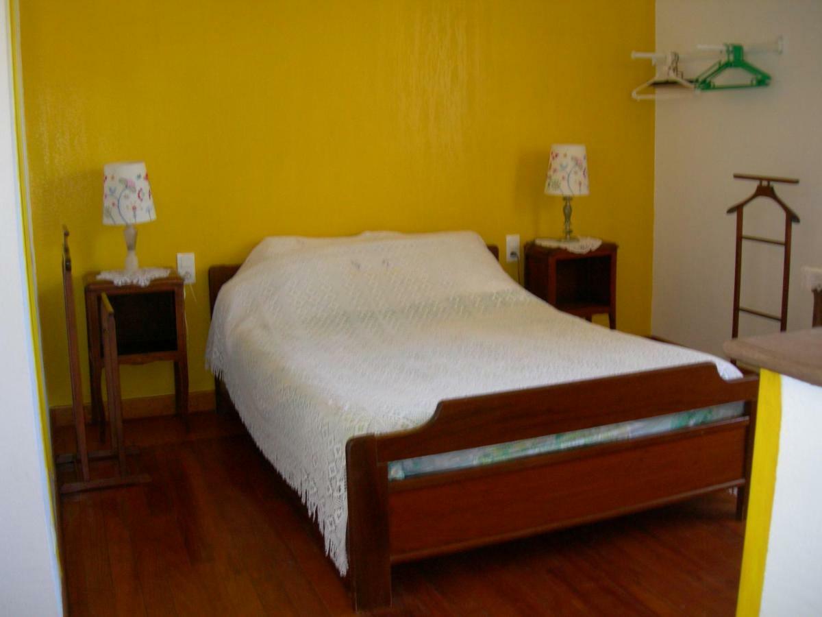 Sous La Glycine Bed & Breakfast Mielan Luaran gambar