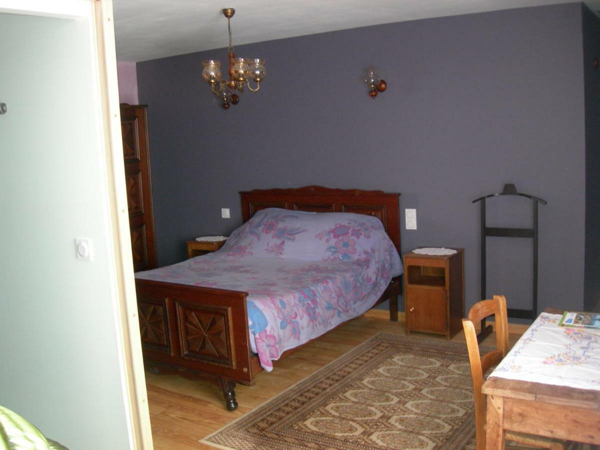 Sous La Glycine Bed & Breakfast Mielan Luaran gambar