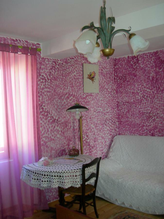 Sous La Glycine Bed & Breakfast Mielan Luaran gambar
