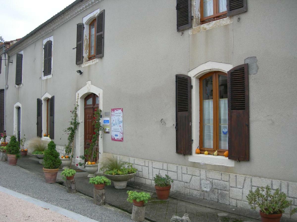 Sous La Glycine Bed & Breakfast Mielan Luaran gambar